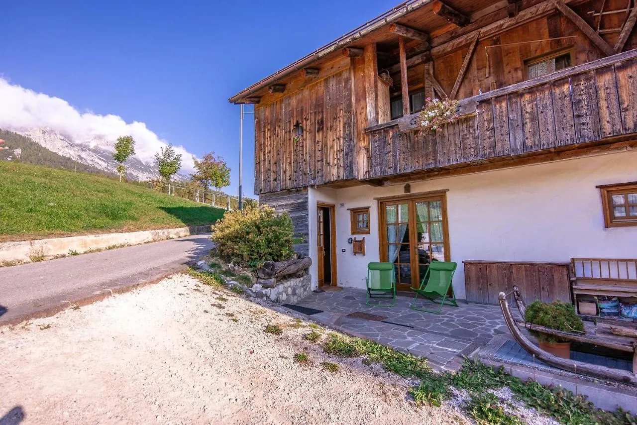 Casa Lacedel 2, On Ski Slopes Cortina d'Ampezzo Apartment